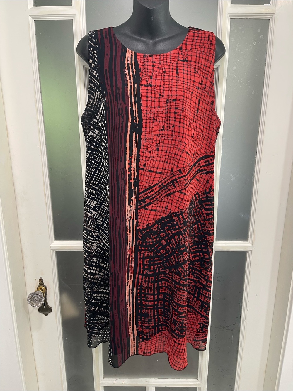 NIC+ZOE Sleeveless Red, Black & Cream Abstract Print Midi Dress